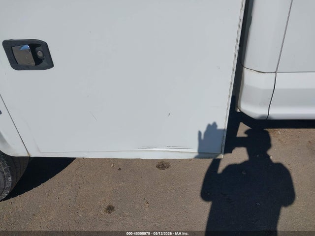 Ford F-350 Chassis Xl 2017 1FD8W3G6XHEE74075 Image 17