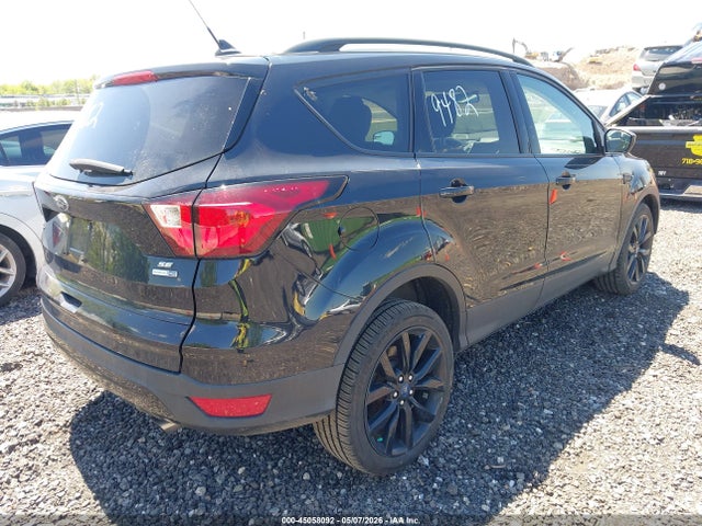 Продаж на аукціоні авто 2019 Ford Escape Se, vin: 1FMCU9GD7KUA73565, номер лоту: 45058092