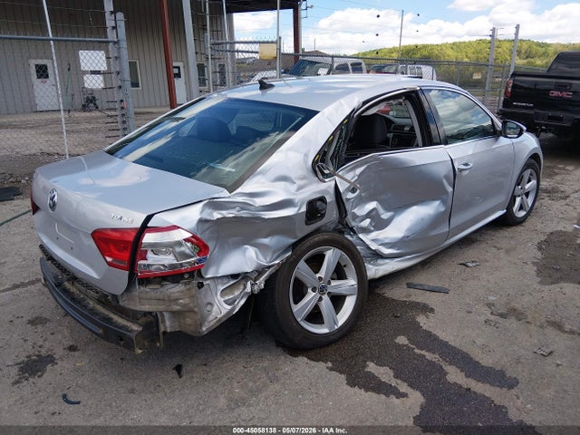 Продаж на аукціоні авто 2013 Volkswagen Passat 2.0l Tdi Se, vin: 1VWBN7A3XDC127271, номер лоту: 45058138