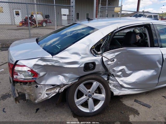 Продаж на аукціоні авто 2013 Volkswagen Passat 2.0l Tdi Se, vin: 1VWBN7A3XDC127271, номер лоту: 45058138
