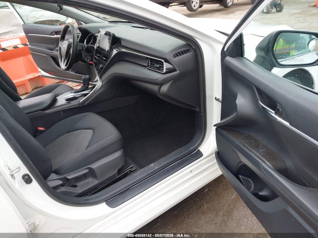 Продаж на аукціоні авто 2022 Toyota Camry Le, vin: 4T1C11AK4NU665558, номер лоту: 45058142