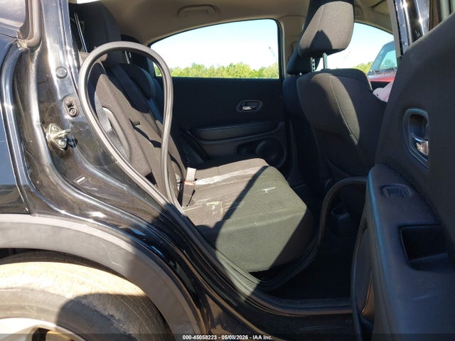Продажа на аукционе авто 2016 Honda Hr-v Lx, vin: 3CZRU6H38GM765603, номер лота: 45058223