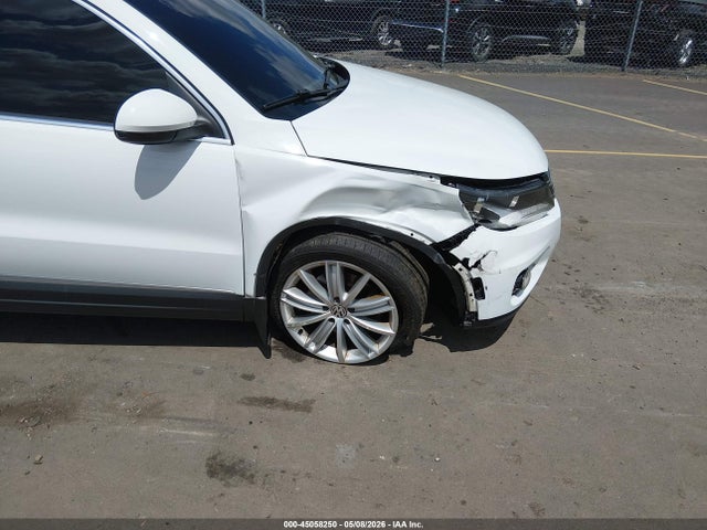 45058250 :رقم المزاد ، WVGBV7AX3FW602682 vin ، 2015 Volkswagen Tiguan Se مزاد بيع