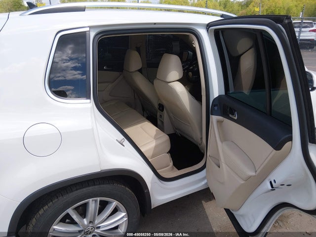45058250 :رقم المزاد ، WVGBV7AX3FW602682 vin ، 2015 Volkswagen Tiguan Se مزاد بيع