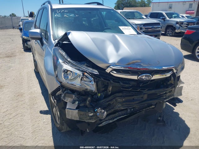 45058267 :رقم المزاد ، JF2SJAGC7JH576507 vin ، 2018 Subaru Forester 2.5i Premium مزاد بيع