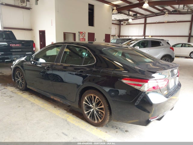 Продаж на аукціоні авто 2018 Toyota Camry Se, vin: 4T1B11HK5JU080211, номер лоту: 45058305