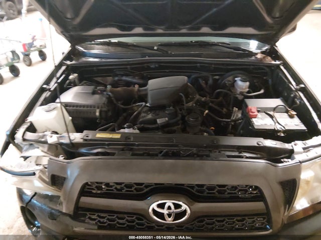 45058351 :رقم المزاد ، 5TFPX4EN0BX004615 vin ، 2011 Toyota Tacoma مزاد بيع