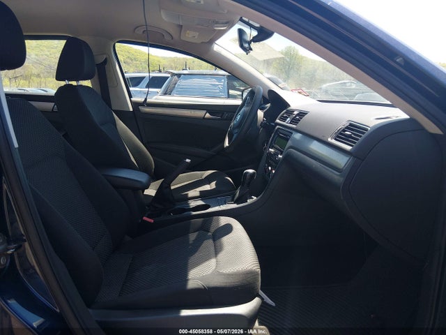 Продаж на аукціоні авто 2014 Volkswagen Passat 1.8t S, vin: 1VWAT7A38EC046692, номер лоту: 45058358