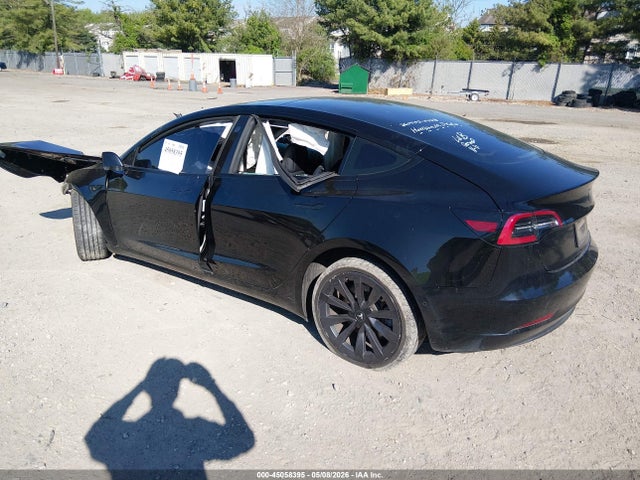Tesla Model 3 Rear-wheel Drive 2022 5YJ3E1EAXNF184734 Image 3