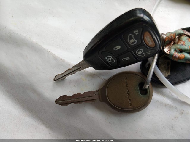 45058398 :رقم المزاد ، 1A4GP45R26B549036 vin ، 2006 Chrysler Town & Country مزاد بيع