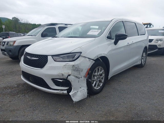 Продаж на аукціоні авто 2024 Chrysler Pacifica Touring L, vin: 2C4RC1BG9RR115813, номер лоту: 45058446