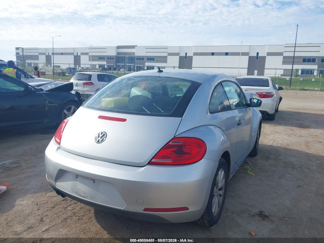 2014 Volkswagen Beetle 1.8t Entry მანქანა იყიდება აუქციონზე, vin: 3VWF17AT1EM633696, აუქციონის ნომერი: 45058480