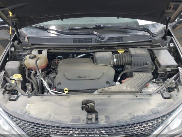 45058485 :رقم المزاد ، 2C4RC1BG0LR192402 vin ، 2020 Chrysler Pacifica Touring L مزاد بيع