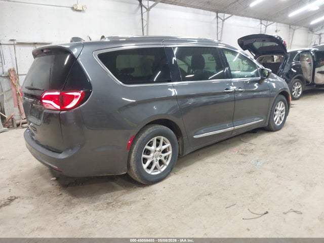 45058485 :رقم المزاد ، 2C4RC1BG0LR192402 vin ، 2020 Chrysler Pacifica Touring L مزاد بيع