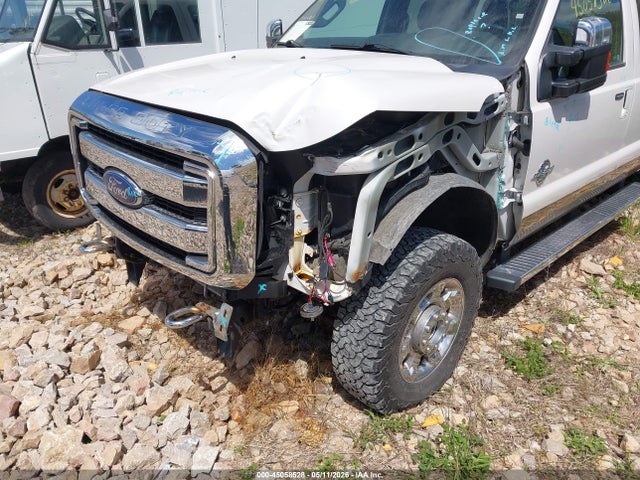 45058528 :رقم المزاد ، 1FT8W3BT2DEB44653 vin ، 2013 Ford F-350 Lariat مزاد بيع