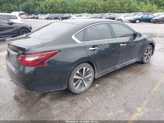 45058588 :رقم المزاد ، 1N4AL3AP9HN349056 vin ، 2017 Nissan Altima 2.5 Sr مزاد بيع