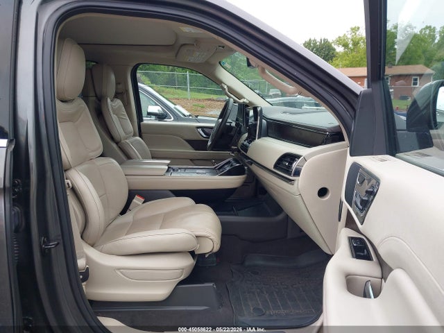 45058622 :رقم المزاد ، 5LMJJ2LT1JEL11680 vin ، 2018 Lincoln Navigator Reserve مزاد بيع