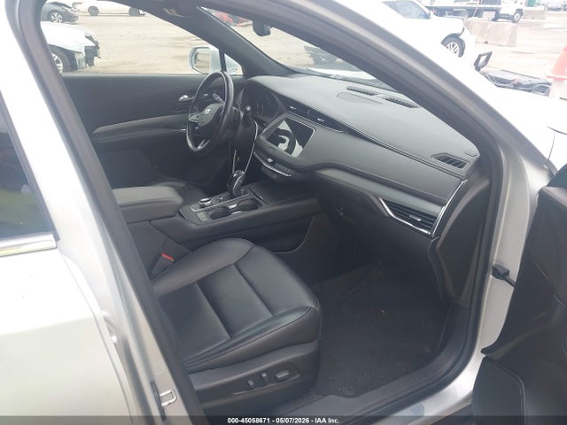 Продажа на аукционе авто 2019 Cadillac Xt4 Premium Luxury, vin: 1GYFZCR48KF192821, номер лота: 45058671
