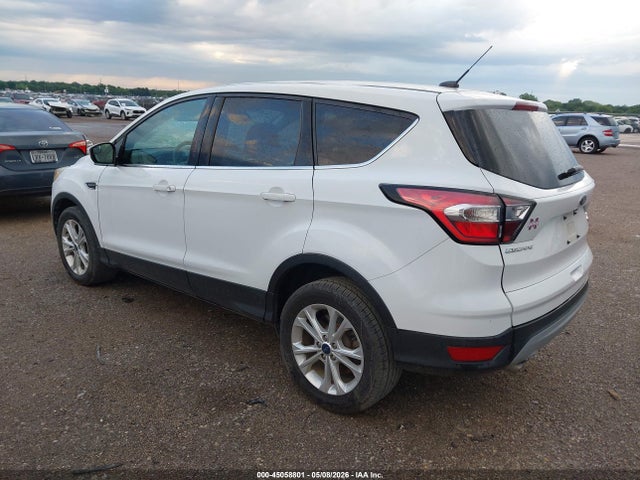 45058801 :رقم المزاد ، 1FMCU0GD2HUE38979 vin ، 2017 Ford Escape Se مزاد بيع