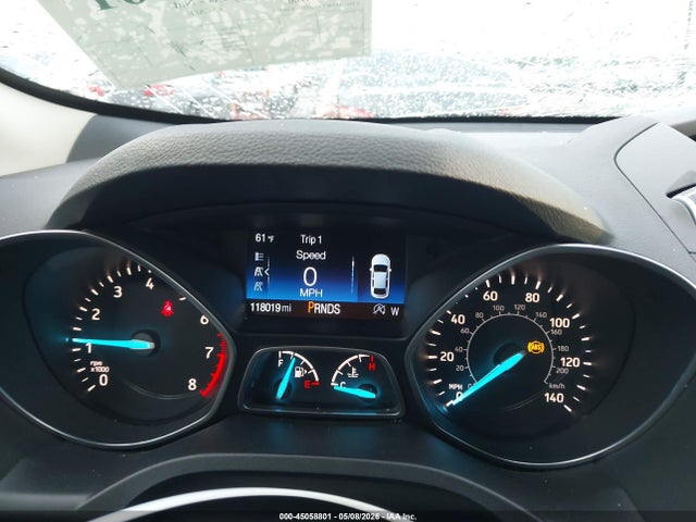 45058801 :رقم المزاد ، 1FMCU0GD2HUE38979 vin ، 2017 Ford Escape Se مزاد بيع