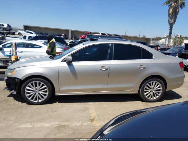 2012 Volkswagen Jetta 2.5l Sel მანქანა იყიდება აუქციონზე, vin: 3VWLP7AJ9CM458868, აუქციონის ნომერი: 45058819