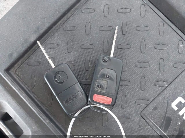 45058915 :رقم المزاد ، WDBKK49F82F260324 vin ، 2002 Mercedes-benz Slk 230 Kompressor مزاد بيع