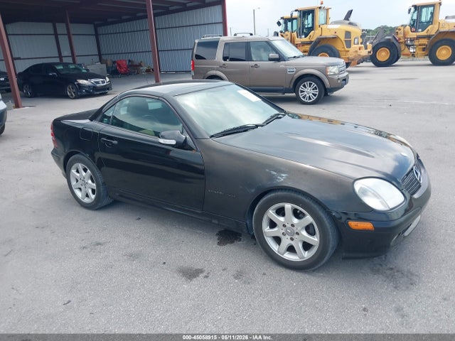 45058915 :رقم المزاد ، WDBKK49F82F260324 vin ، 2002 Mercedes-benz Slk 230 Kompressor مزاد بيع