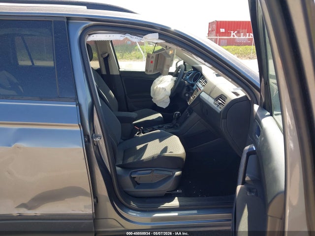 Продаж на аукціоні авто 2021 Volkswagen Tiguan 2.0t S, vin: 3VV0B7AX9MM062449, номер лоту: 45058934