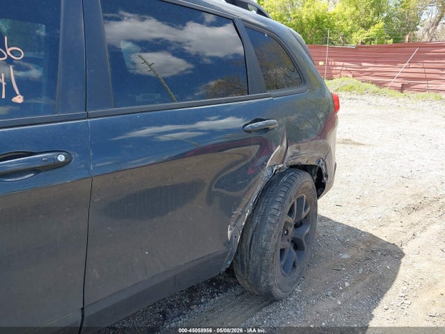 Продажа на аукционе авто 2017 Jeep Cherokee Trailhawk 4x4, vin: 1C4PJMBS4HW500916, номер лота: 45058956