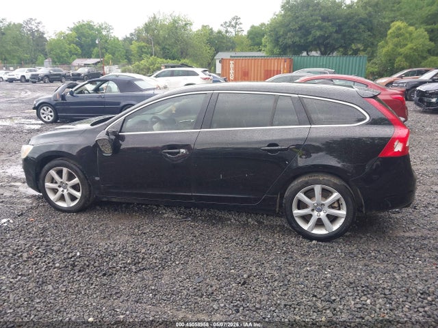2016 Volvo V60 T5 Drive-e Premier მანქანა იყიდება აუქციონზე, vin: YV140MEK2G1316274, აუქციონის ნომერი: 45058958