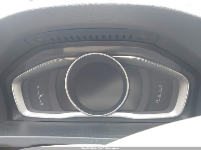 2016 Volvo V60 T5 Drive-e Premier მანქანა იყიდება აუქციონზე, vin: YV140MEK2G1316274, აუქციონის ნომერი: 45058958