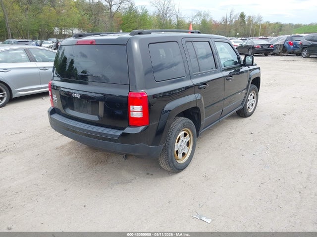 45059009 :رقم المزاد ، 1C4NJRBBXHD106434 vin ، 2017 Jeep Patriot Sport 4x4 مزاد بيع