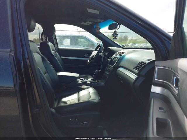 45059077 :رقم المزاد ، 1FM5K8D80HGA95365 vin ، 2017 Ford Explorer Xlt مزاد بيع