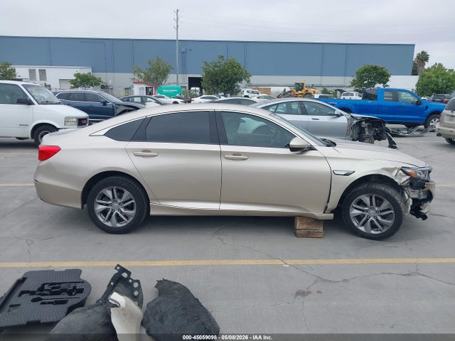 Honda ACCORD LX 2018 1HGCV1F10JA012540 Image 14