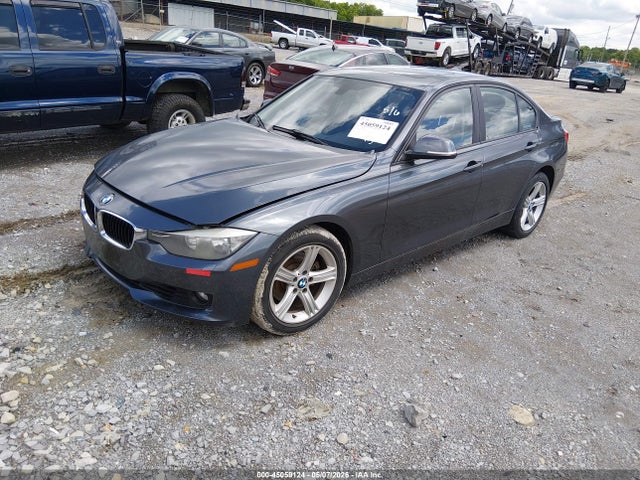 2013 Bmw 328i მანქანა იყიდება აუქციონზე, vin: WBA3A5C50DF358889, აუქციონის ნომერი: 45059124