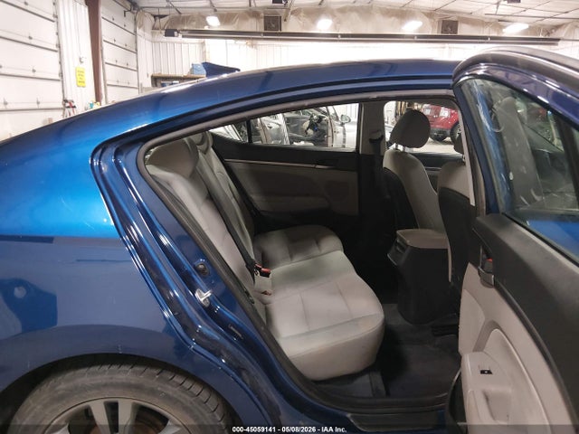 45059141 :رقم المزاد ، 5NPD84LF8HH028595 vin ، 2017 Hyundai Elantra Se مزاد بيع