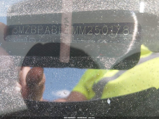 45059201 :رقم المزاد ، 3MZBPABL4MM250178 vin ، 2021 Mazda Mazda3 Select مزاد بيع