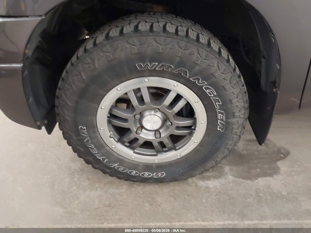 45059235 :رقم المزاد ، 5TFDW5F17DX299836 vin ، 2013 Toyota Tundra Grade 5.7l V8 مزاد بيع