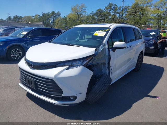 Продажа на аукционе авто 2026 Toyota Sienna Woodland Edition, vin: 5TDCSKFC0TS251509, номер лота: 45059262