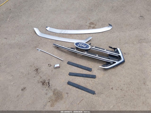 45059273 :رقم المزاد ، 2FMTK3K99FBB15087 vin ، 2015 Ford Edge Titanium مزاد بيع