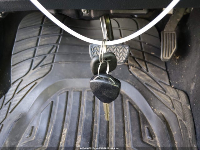 2015 Toyota Yaris L მანქანა იყიდება აუქციონზე, vin: VNKKTUD39FA038462, აუქციონის ნომერი: 45059274