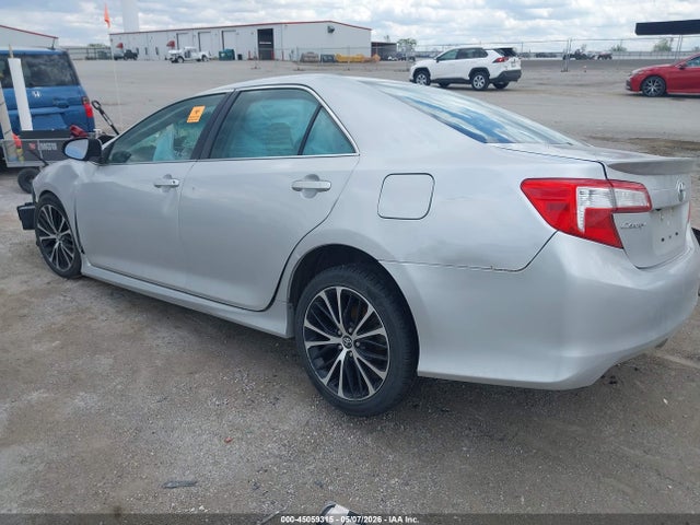 2014 Toyota Camry Se მანქანა იყიდება აუქციონზე, vin: 4T1BF1FK4EU383698, აუქციონის ნომერი: 45059315