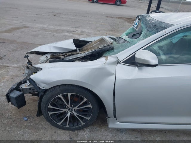 2014 Toyota Camry Se მანქანა იყიდება აუქციონზე, vin: 4T1BF1FK4EU383698, აუქციონის ნომერი: 45059315