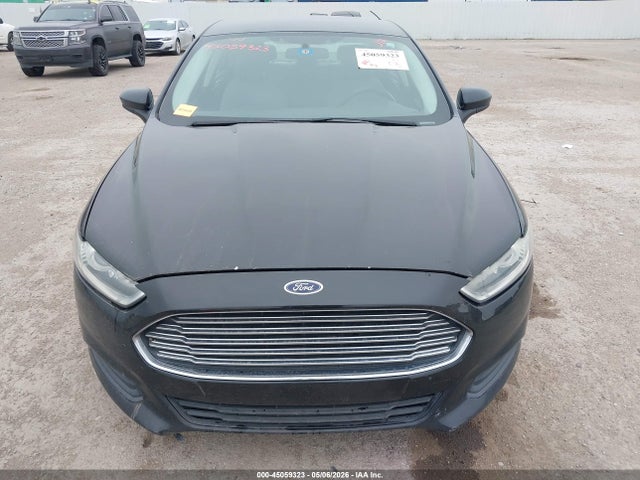 Продажа на аукционе авто 2015 Ford Fusion S, vin: 3FA6P0G75FR177313, номер лота: 45059323