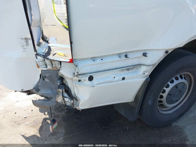 45059353 :رقم المزاد ، W1Y4KBHY4RT174257 vin ، 2024 Mercedes-benz Sprinter 2500 Standard Roof 4-cyl Diesel مزاد بيع