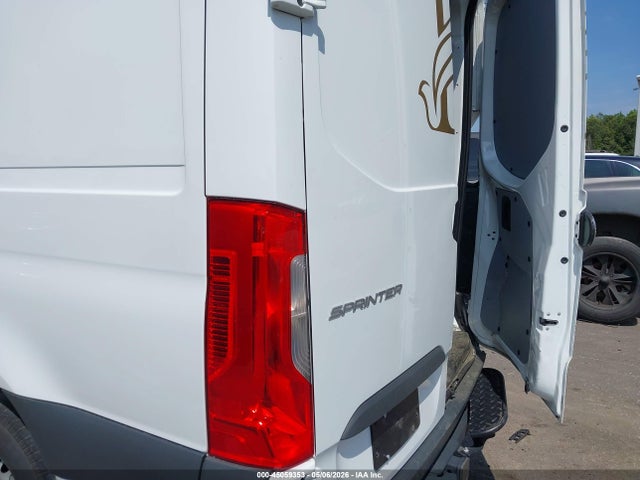 45059353 :رقم المزاد ، W1Y4KBHY4RT174257 vin ، 2024 Mercedes-benz Sprinter 2500 Standard Roof 4-cyl Diesel مزاد بيع