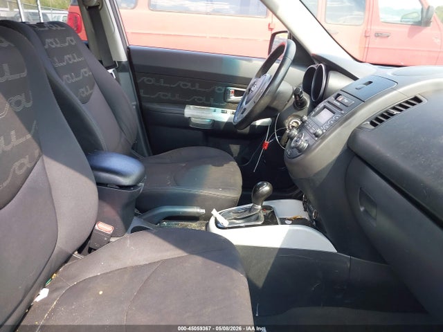 45059367 :رقم المزاد ، KNDJT2A62C7380481 vin ، 2012 Kia Soul + مزاد بيع