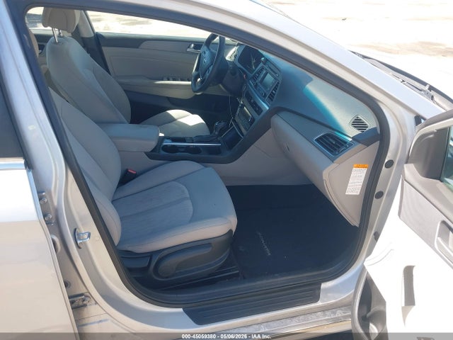 Продажа на аукционе авто 2016 Hyundai Sonata Hybrid Se, vin: KMHE24L12GA041337, номер лота: 45059380