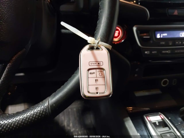 45059385 :رقم المزاد ، 5FNYF8H06MB028672 vin ، 2021 Honda Passport Awd Elite مزاد بيع