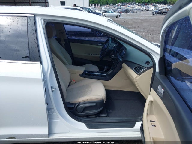 Продаж на аукціоні авто 2017 Hyundai Sonata Se, vin: 5NPE24AF6HH560341, номер лоту: 45059424